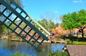 Look kids - a windmill!