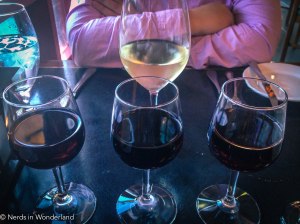 Pinor Noir flight for me, a Pinot Grigio for CP. Both were excellent.