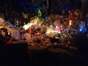 Oh hey, entire scenes we don't have in Florida! Effects that actually work! Audio that is crystal clear! A truly immersive storyline! *cries*